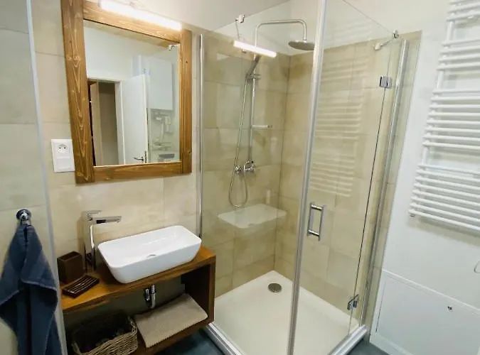 Poludnica Chopok Juh * Tale